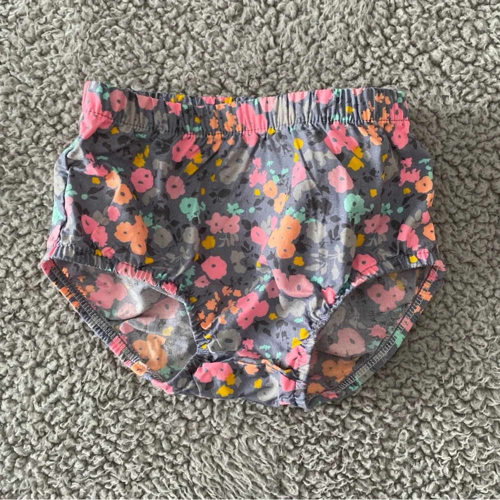 Carter's Baby Girls Outfit 18 months Floral
